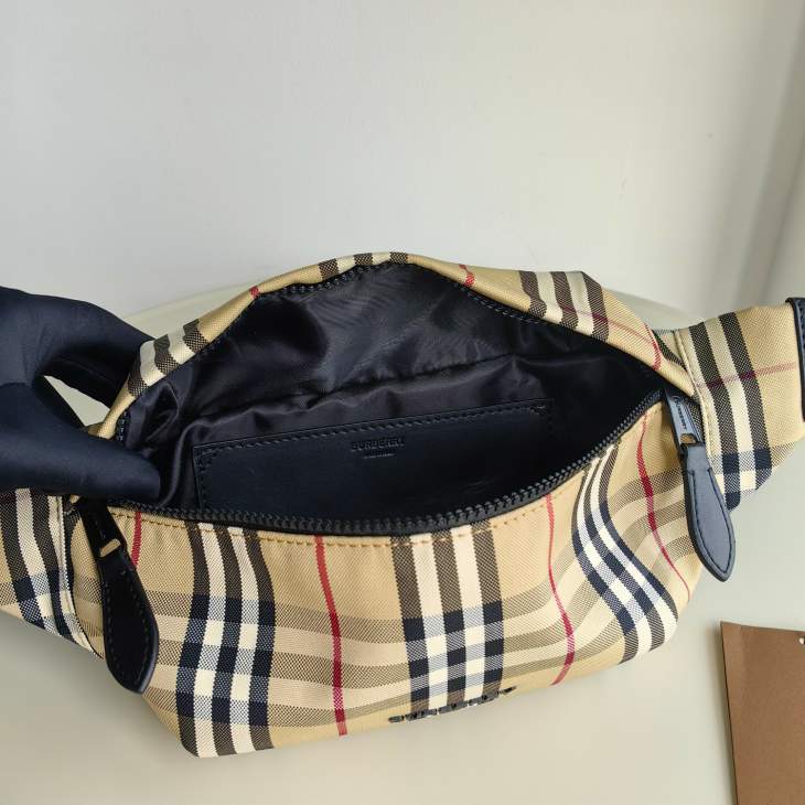 Picture of Burberry Handbags _SKUfw158086132fw